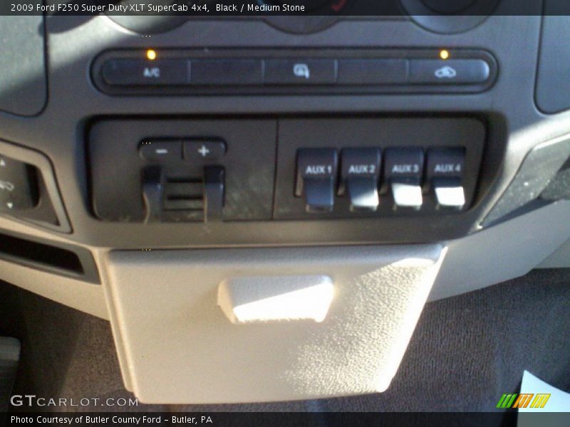 Black / Medium Stone 2009 Ford F250 Super Duty XLT SuperCab 4x4
