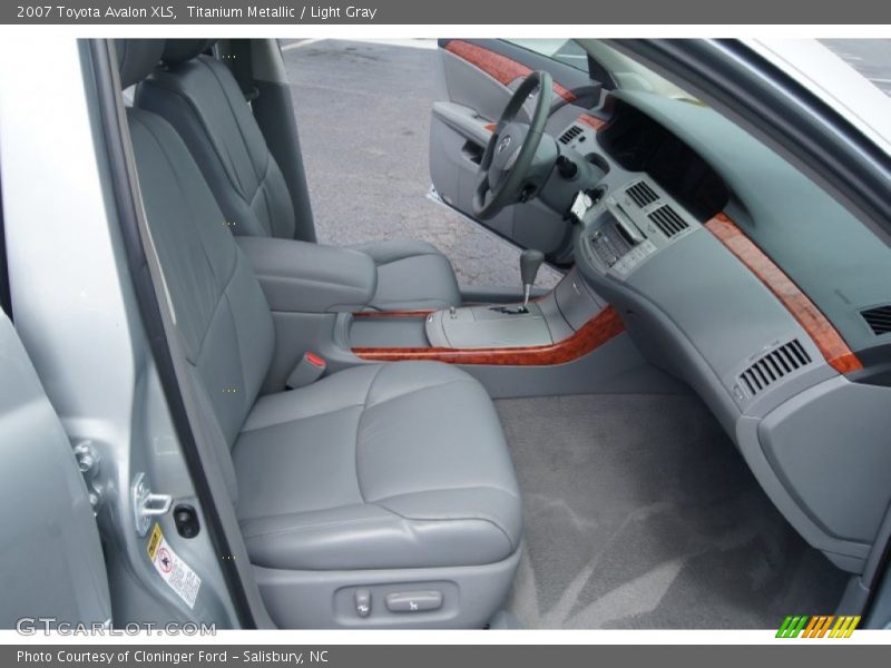 Titanium Metallic / Light Gray 2007 Toyota Avalon XLS