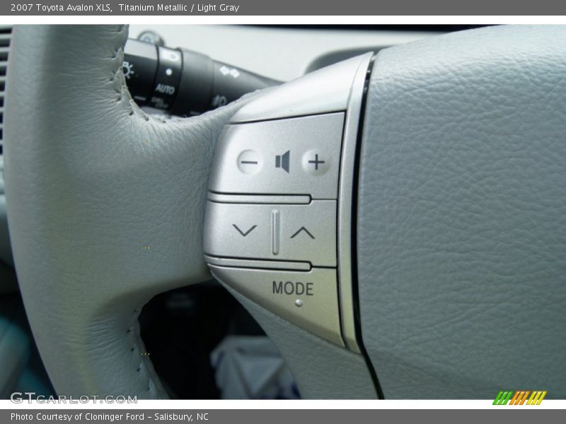Titanium Metallic / Light Gray 2007 Toyota Avalon XLS