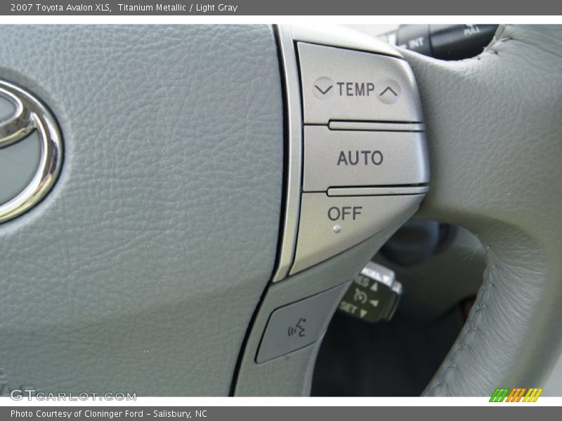 Titanium Metallic / Light Gray 2007 Toyota Avalon XLS