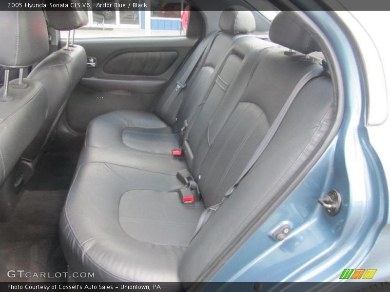 Rear Seat of 2005 Sonata GLS V6