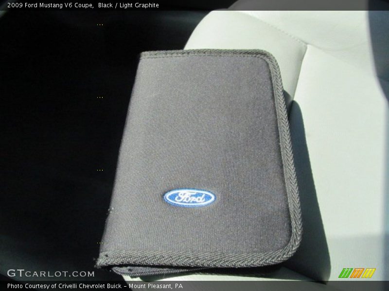 Black / Light Graphite 2009 Ford Mustang V6 Coupe