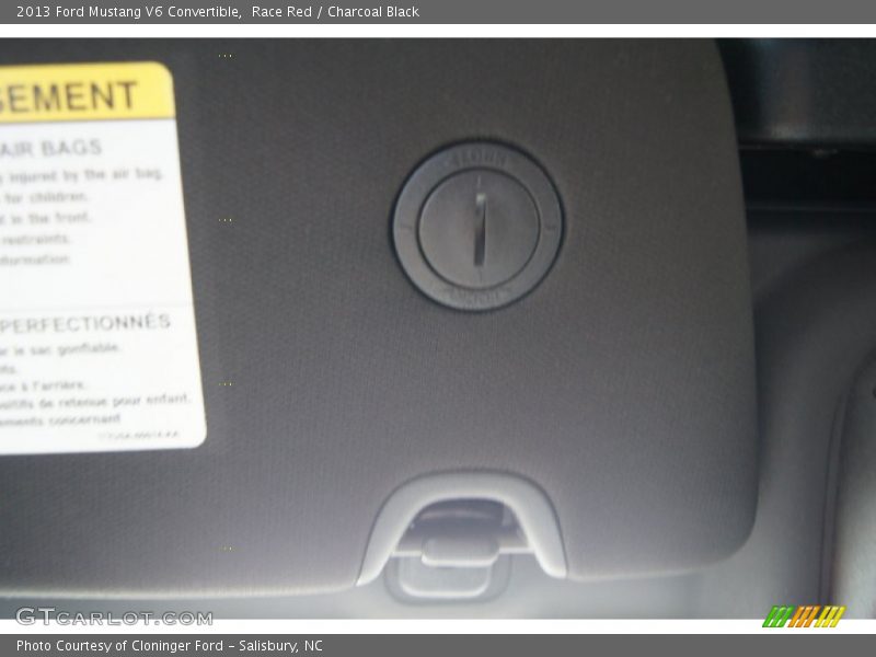 Race Red / Charcoal Black 2013 Ford Mustang V6 Convertible