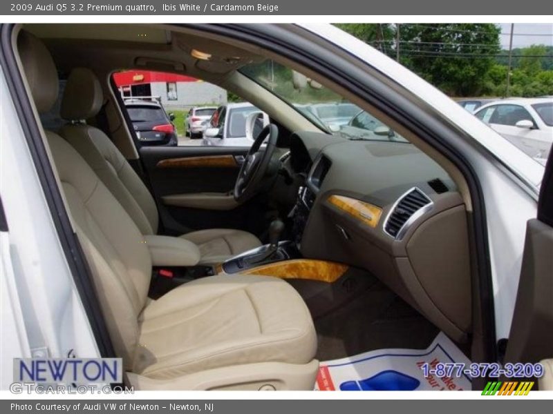 Ibis White / Cardamom Beige 2009 Audi Q5 3.2 Premium quattro