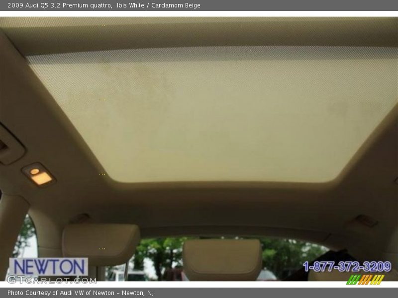Ibis White / Cardamom Beige 2009 Audi Q5 3.2 Premium quattro