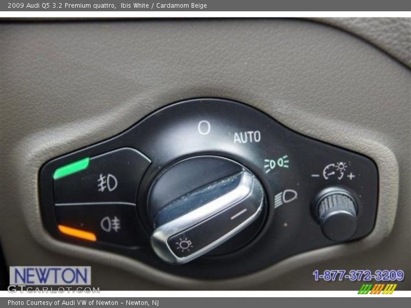 Ibis White / Cardamom Beige 2009 Audi Q5 3.2 Premium quattro