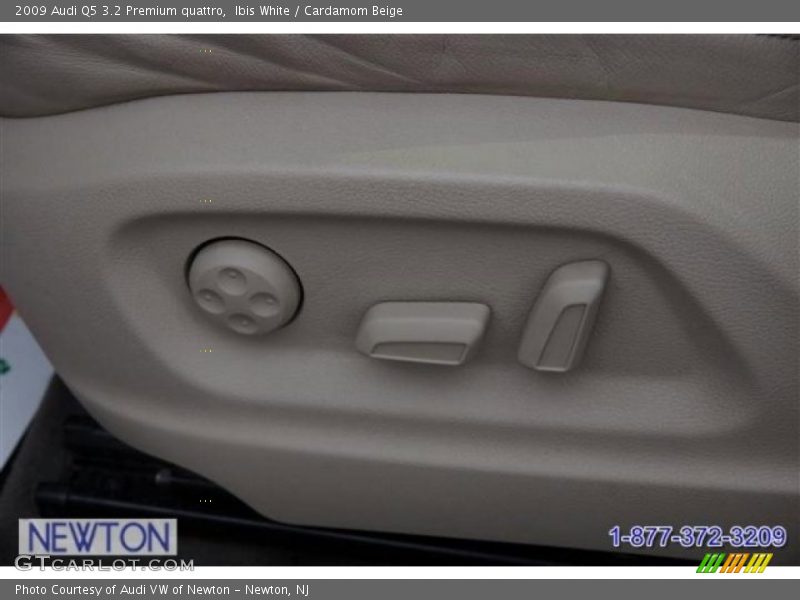 Ibis White / Cardamom Beige 2009 Audi Q5 3.2 Premium quattro