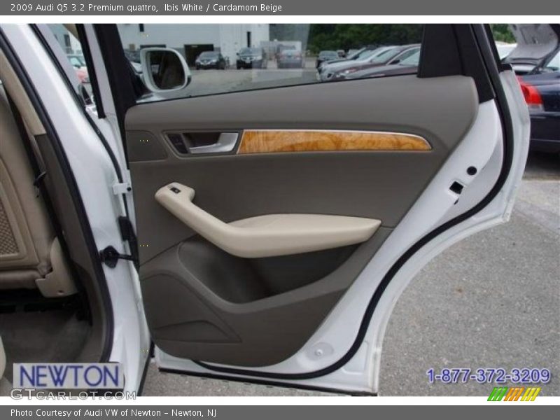 Ibis White / Cardamom Beige 2009 Audi Q5 3.2 Premium quattro