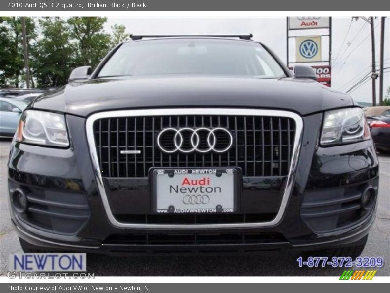 Brilliant Black / Black 2010 Audi Q5 3.2 quattro