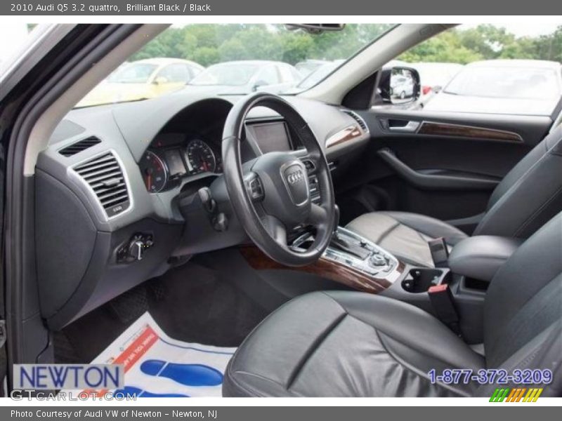 Brilliant Black / Black 2010 Audi Q5 3.2 quattro