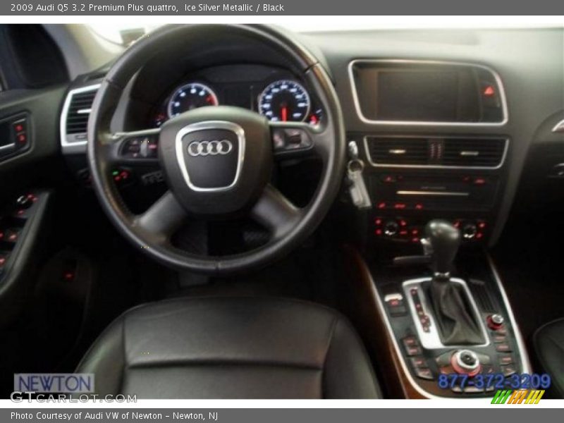 Ice Silver Metallic / Black 2009 Audi Q5 3.2 Premium Plus quattro