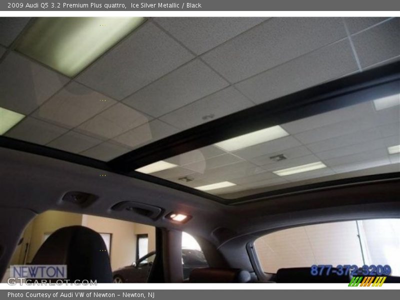 Ice Silver Metallic / Black 2009 Audi Q5 3.2 Premium Plus quattro