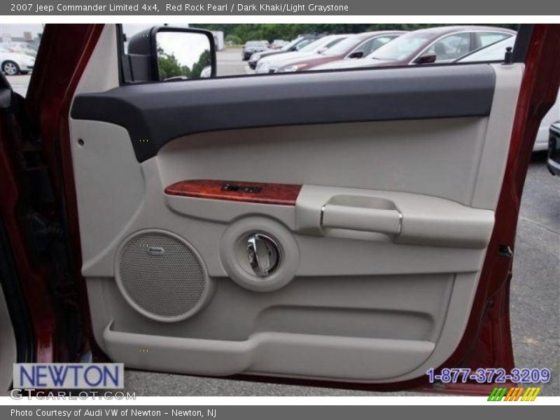 Red Rock Pearl / Dark Khaki/Light Graystone 2007 Jeep Commander Limited 4x4