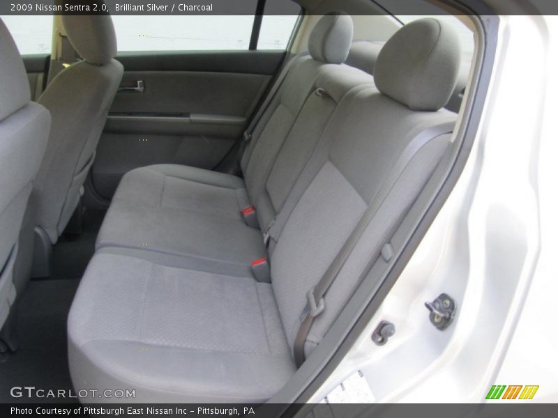 Brilliant Silver / Charcoal 2009 Nissan Sentra 2.0