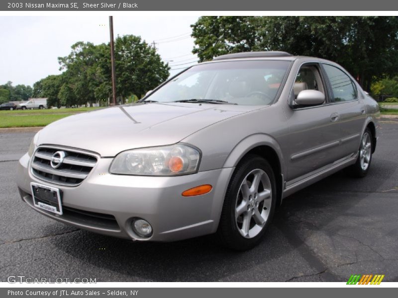 Sheer Silver / Black 2003 Nissan Maxima SE