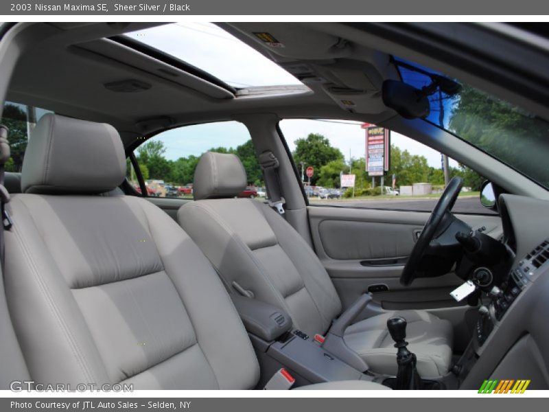 Sheer Silver / Black 2003 Nissan Maxima SE