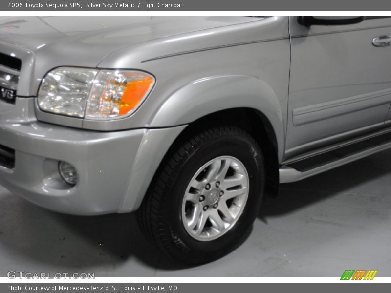 Silver Sky Metallic / Light Charcoal 2006 Toyota Sequoia SR5