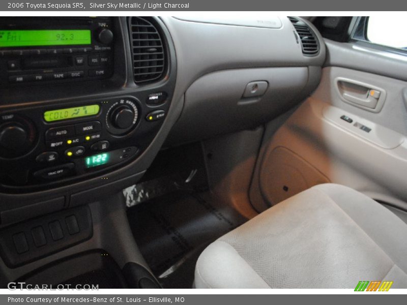 Silver Sky Metallic / Light Charcoal 2006 Toyota Sequoia SR5