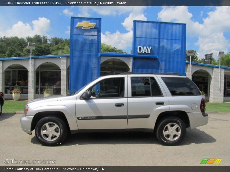 Silverstone Metallic / Medium Pewter 2004 Chevrolet TrailBlazer LS 4x4