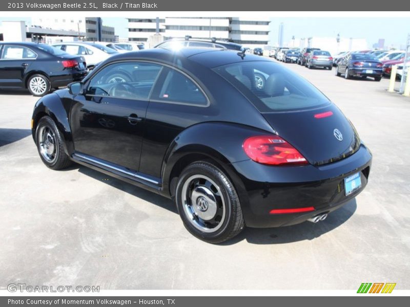 Black / Titan Black 2013 Volkswagen Beetle 2.5L