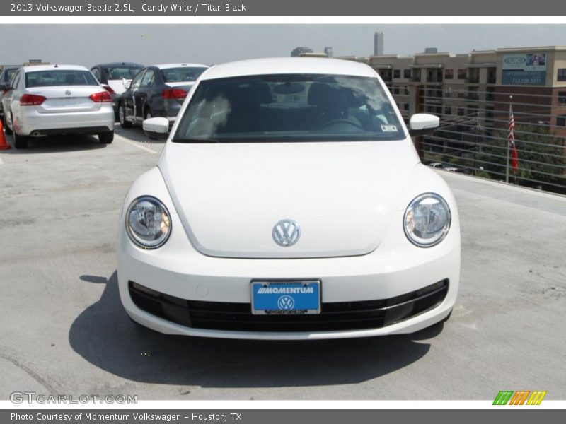 Candy White / Titan Black 2013 Volkswagen Beetle 2.5L