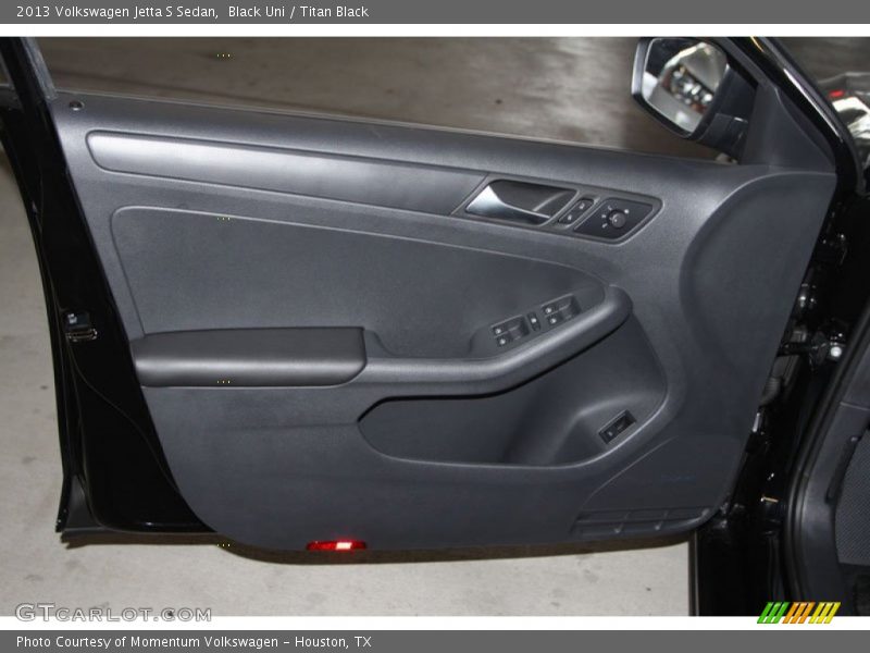 Black Uni / Titan Black 2013 Volkswagen Jetta S Sedan