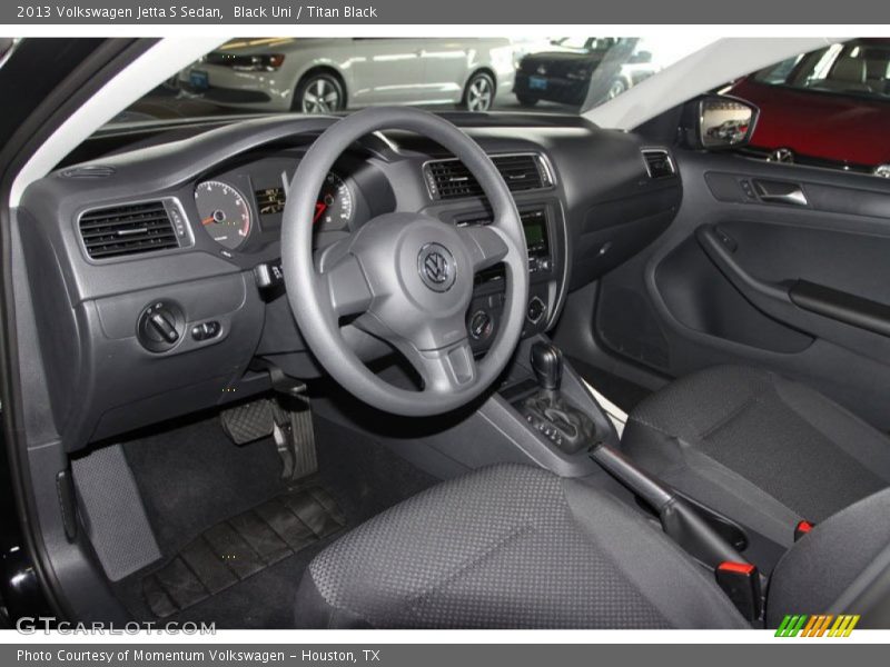 Black Uni / Titan Black 2013 Volkswagen Jetta S Sedan
