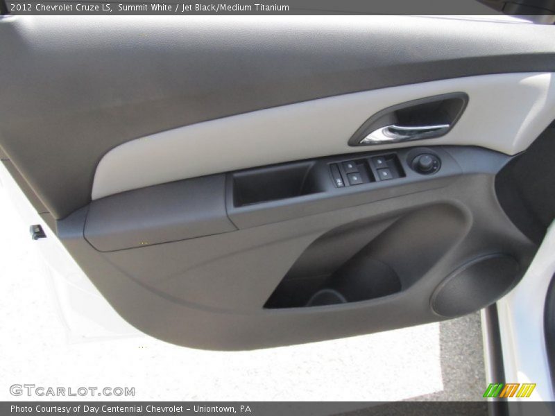 Summit White / Jet Black/Medium Titanium 2012 Chevrolet Cruze LS