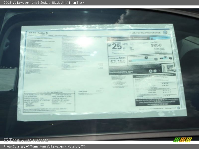Black Uni / Titan Black 2013 Volkswagen Jetta S Sedan