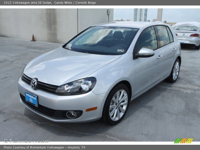Candy White / Cornsilk Beige 2013 Volkswagen Jetta SE Sedan