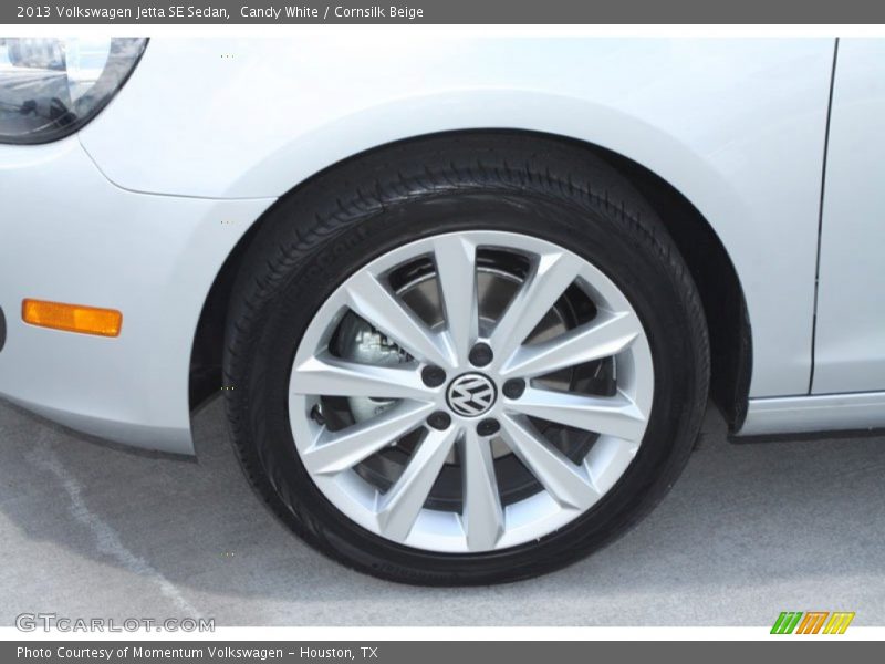 Candy White / Cornsilk Beige 2013 Volkswagen Jetta SE Sedan