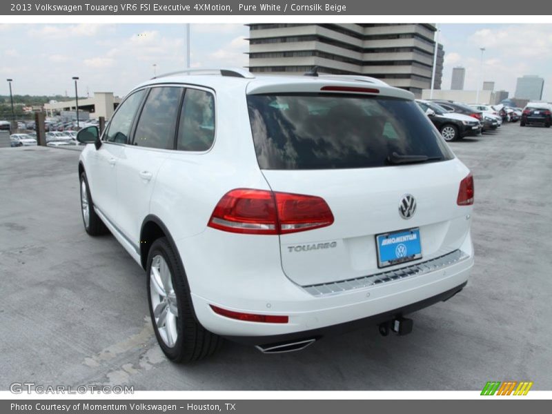 Pure White / Cornsilk Beige 2013 Volkswagen Touareg VR6 FSI Executive 4XMotion