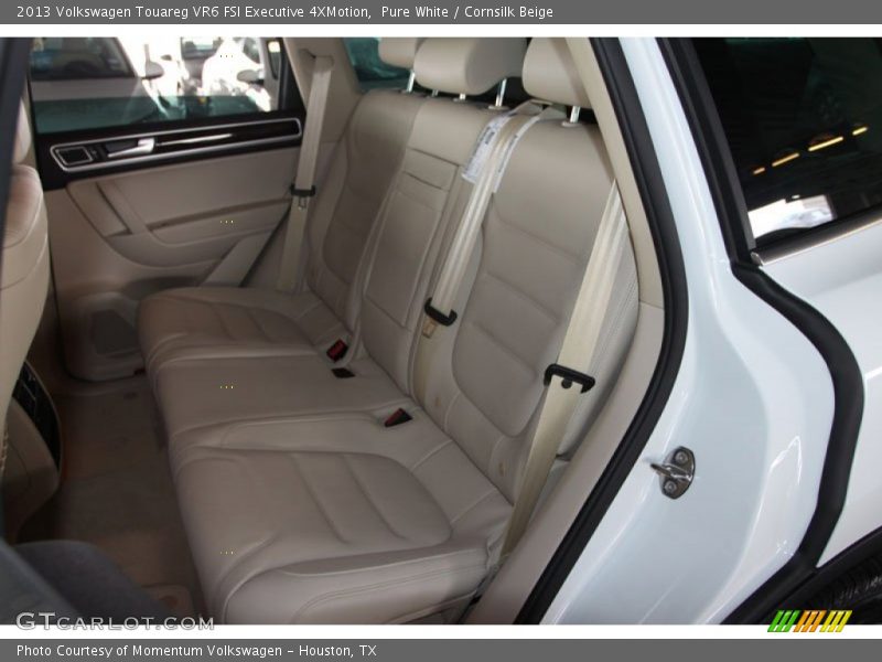 Pure White / Cornsilk Beige 2013 Volkswagen Touareg VR6 FSI Executive 4XMotion