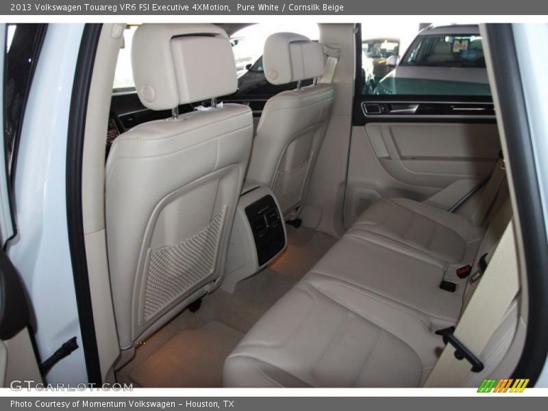 Pure White / Cornsilk Beige 2013 Volkswagen Touareg VR6 FSI Executive 4XMotion