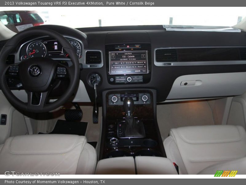 Pure White / Cornsilk Beige 2013 Volkswagen Touareg VR6 FSI Executive 4XMotion