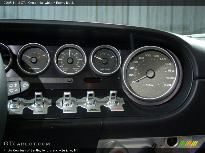 Centennial White / Ebony Black 2005 Ford GT