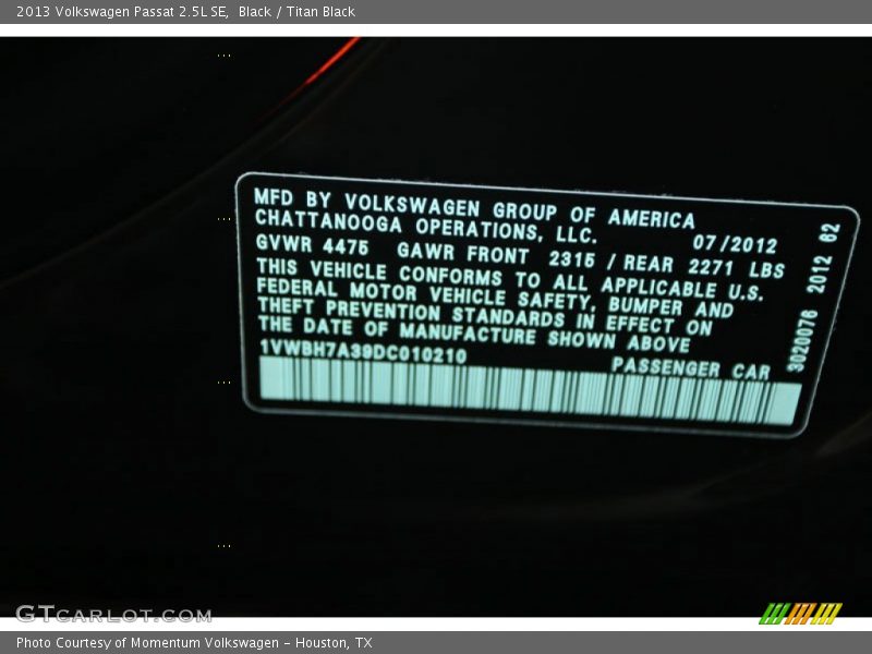 Black / Titan Black 2013 Volkswagen Passat 2.5L SE