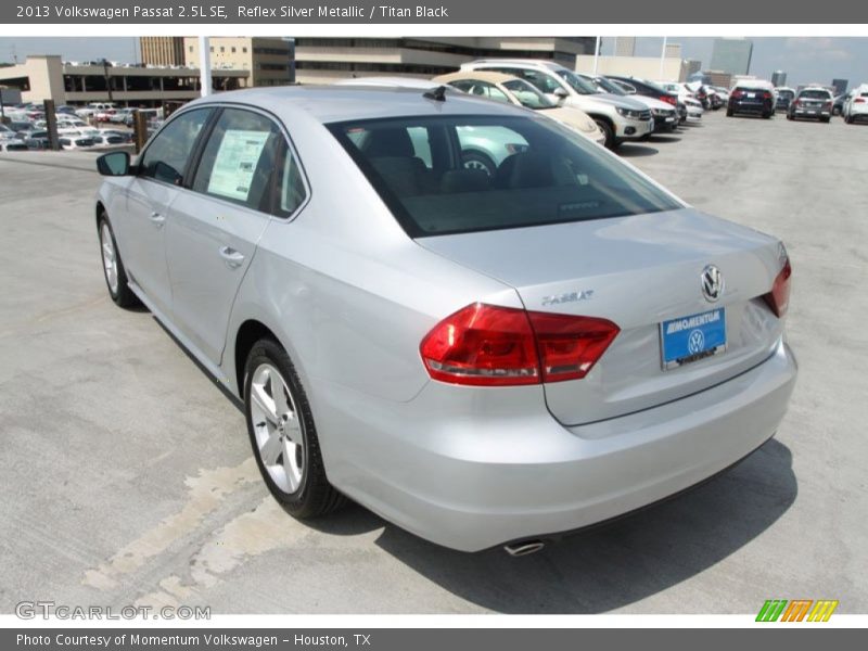 Reflex Silver Metallic / Titan Black 2013 Volkswagen Passat 2.5L SE