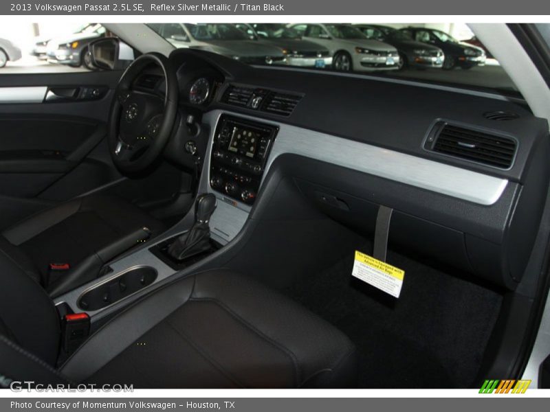 Reflex Silver Metallic / Titan Black 2013 Volkswagen Passat 2.5L SE