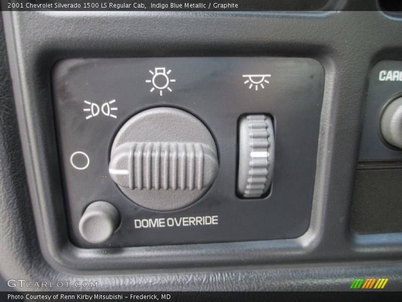 Controls of 2001 Silverado 1500 LS Regular Cab