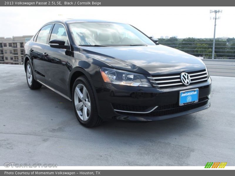 Black / Cornsilk Beige 2013 Volkswagen Passat 2.5L SE