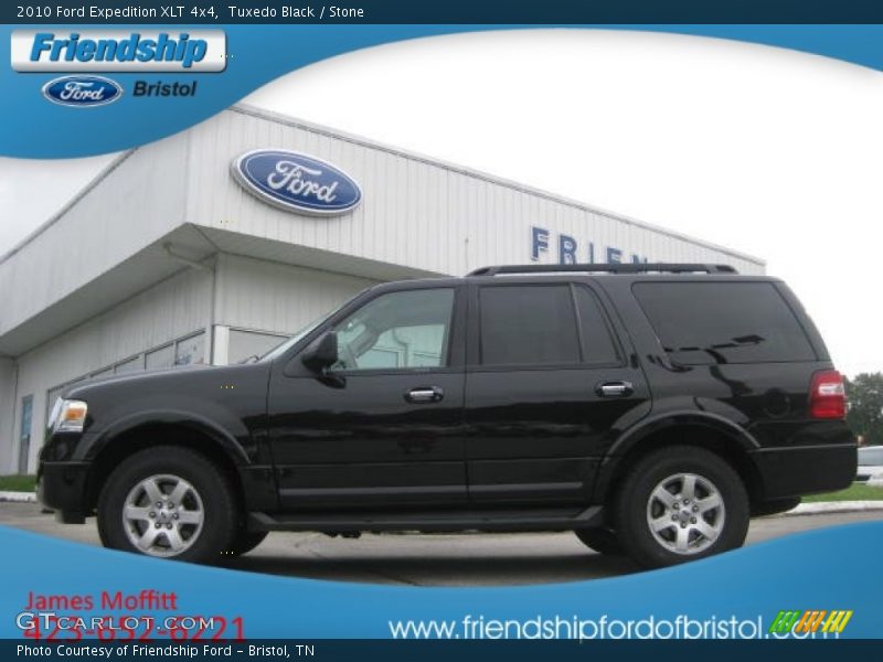 Tuxedo Black / Stone 2010 Ford Expedition XLT 4x4
