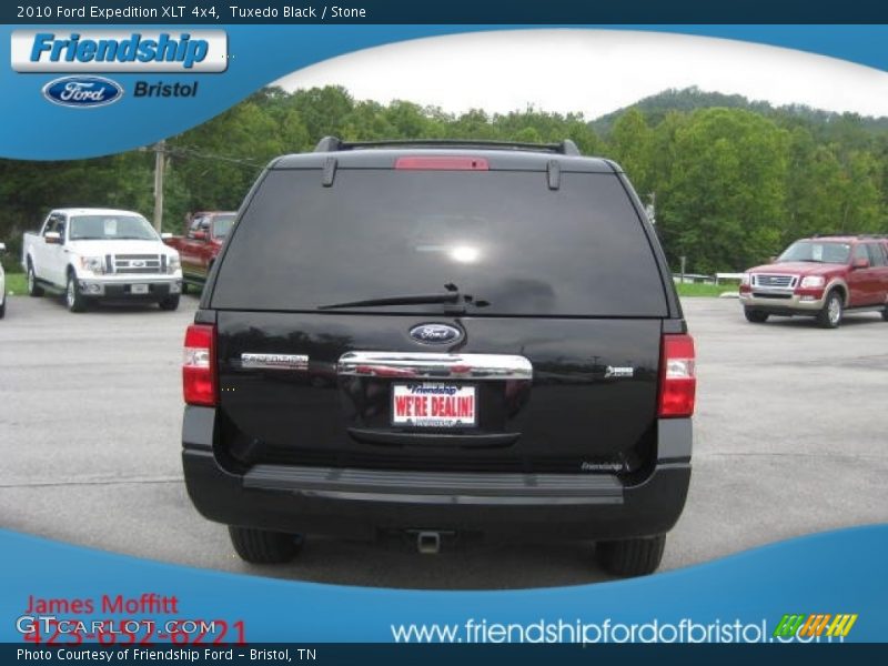 Tuxedo Black / Stone 2010 Ford Expedition XLT 4x4