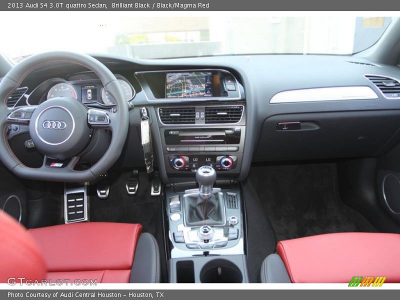 Dashboard of 2013 S4 3.0T quattro Sedan