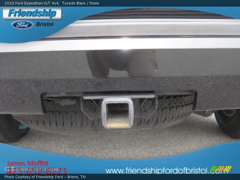 Tuxedo Black / Stone 2010 Ford Expedition XLT 4x4