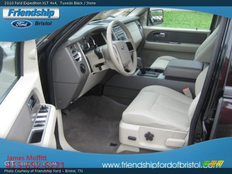 Tuxedo Black / Stone 2010 Ford Expedition XLT 4x4