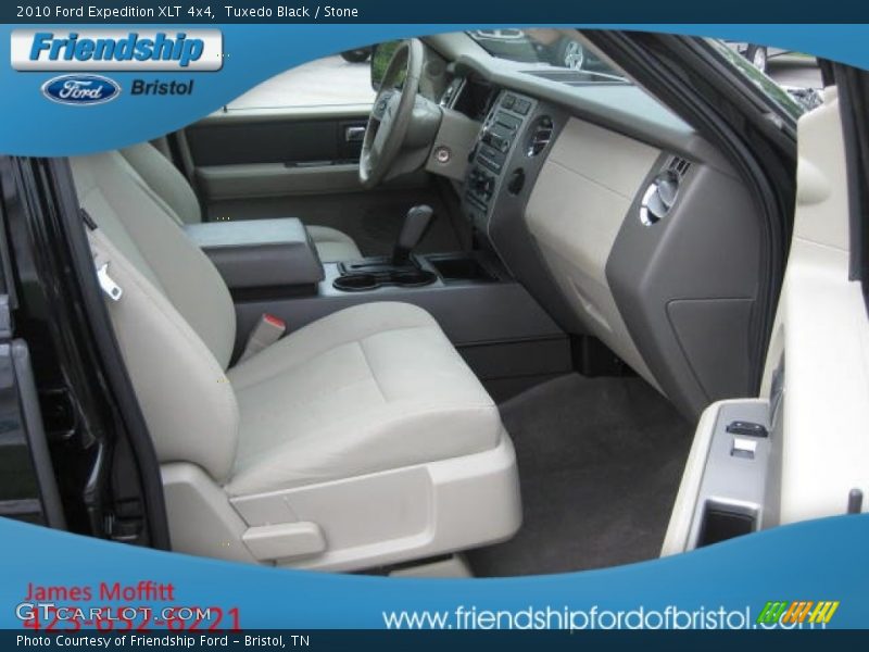 Tuxedo Black / Stone 2010 Ford Expedition XLT 4x4