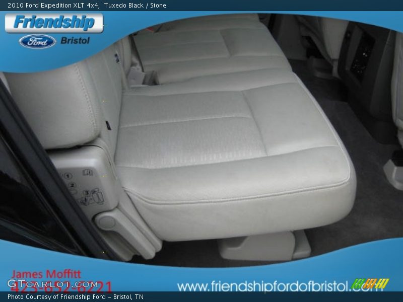 Tuxedo Black / Stone 2010 Ford Expedition XLT 4x4