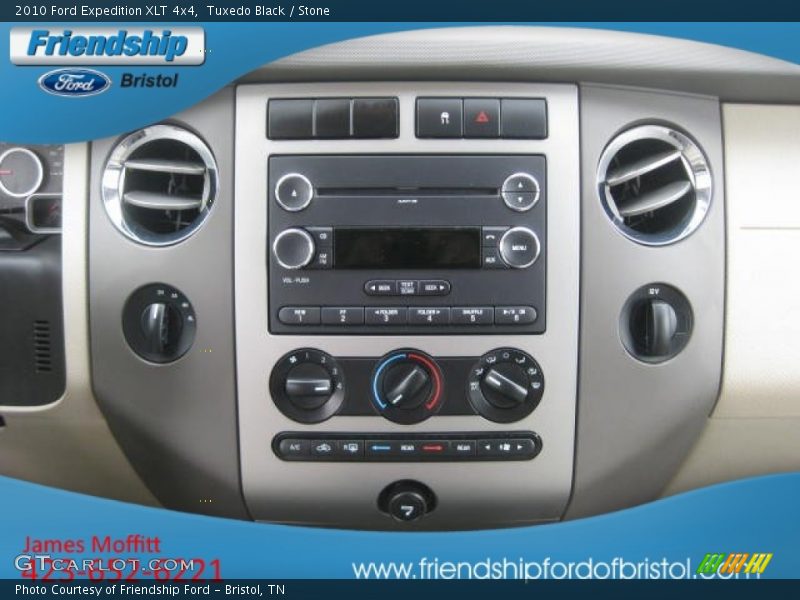 Tuxedo Black / Stone 2010 Ford Expedition XLT 4x4