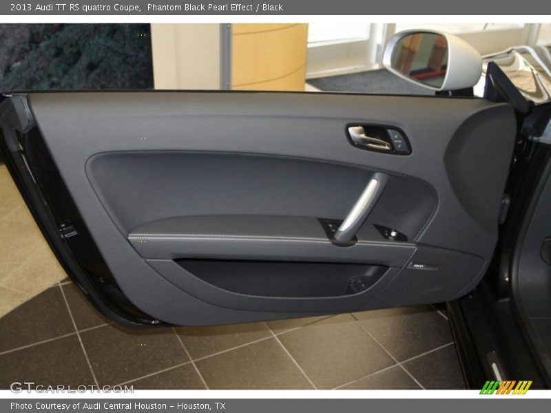Door Panel of 2013 TT RS quattro Coupe